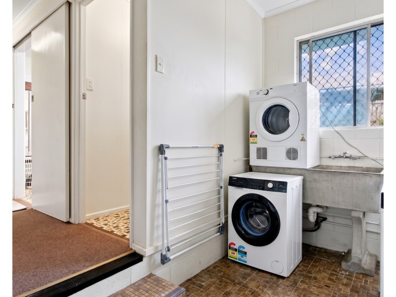 31 Hawthorne Drive, Kurrimine Beach QLD 4871