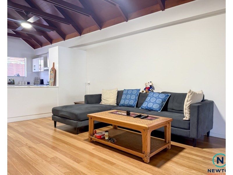 26 Seaview Street, Mission Beach QLD 4852