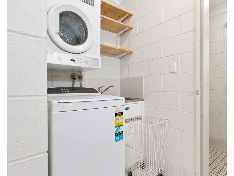 Unit 1/40 Wall Street, South Mission Beach QLD 4852