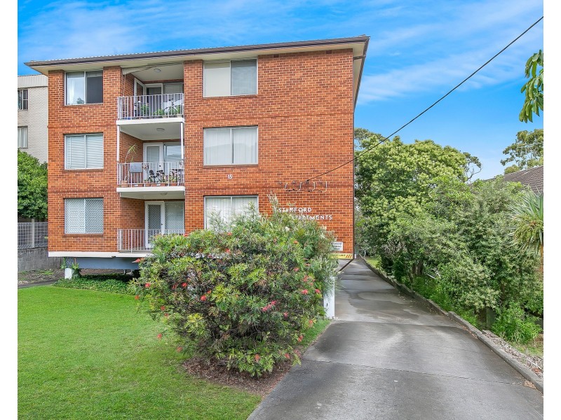 2/15 Bank Street, Meadowbank NSW 2114