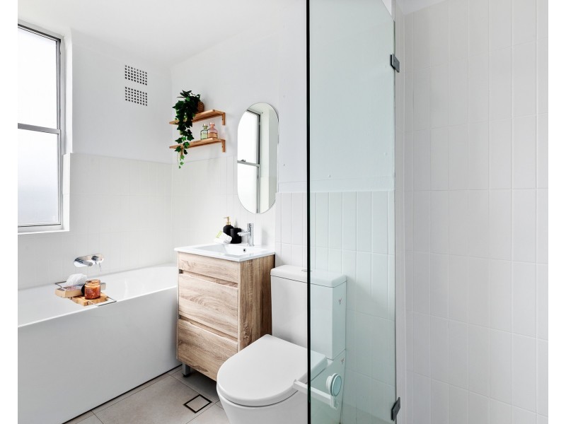 21/13-14 Bank Street, Meadowbank NSW 2114