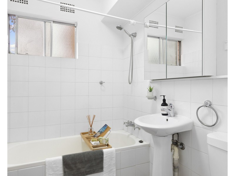 2/75-77 Anzac Avenue, West Ryde NSW 2114