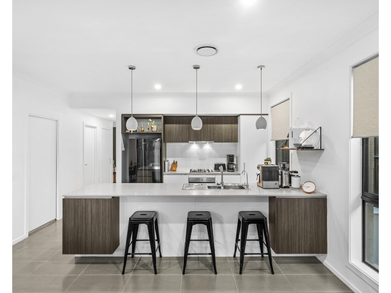 37 Birdie Circuit, Blacktown NSW 2148