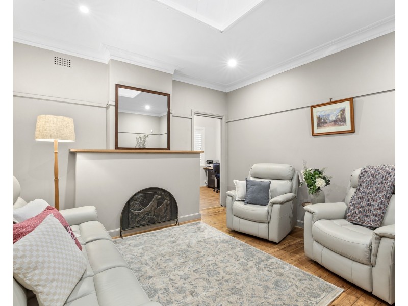 86 West Parade, Denistone NSW 2114