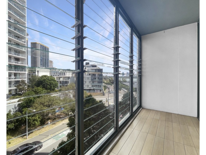 701/36 Shoreline Drive, Rhodes NSW 2138