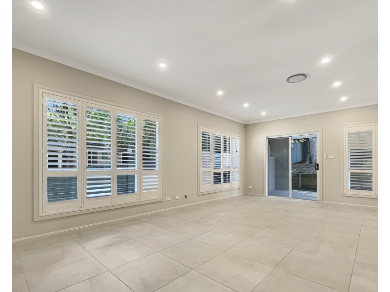 13 Broadoaks Street, Ermington NSW 2115