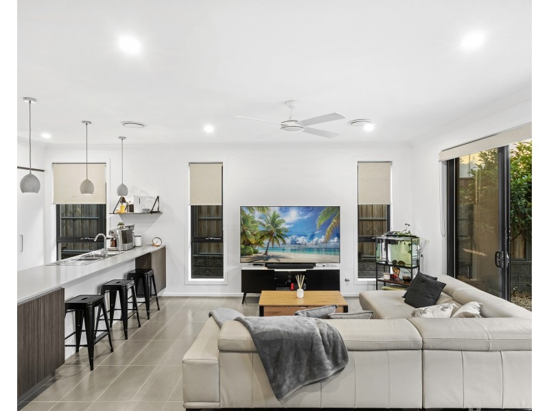 37 Birdie Circuit, Blacktown NSW 2148