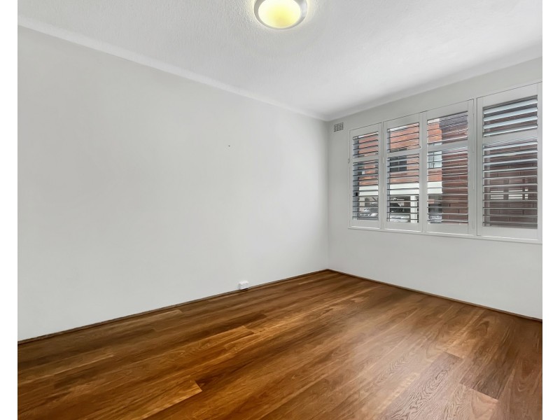 5/7A Bank Street, Meadowbank NSW 2114