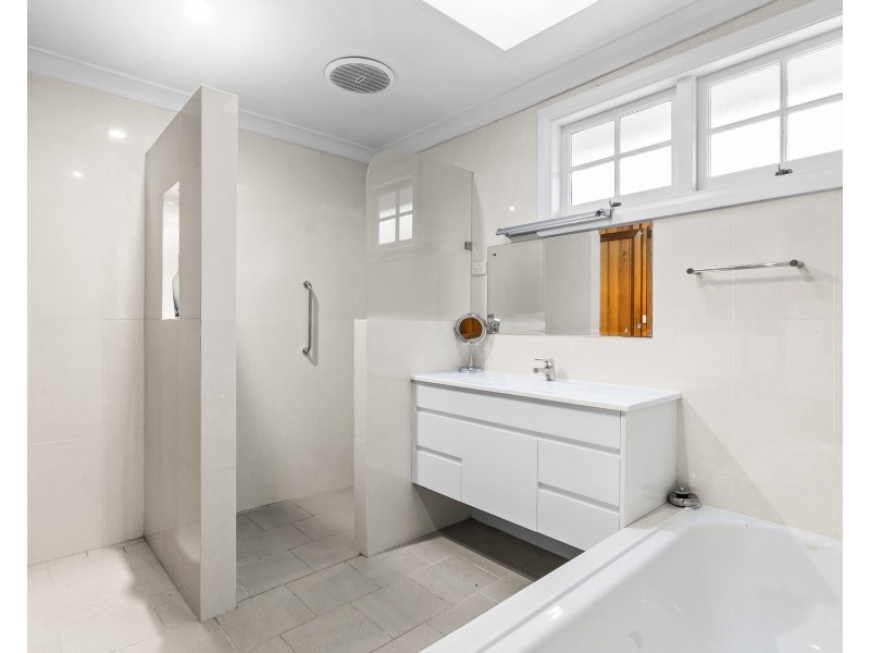 34 Kareela Road, Baulkham Hills NSW 2153