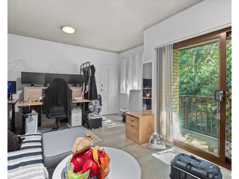 1/6 Bank Street, Meadowbank NSW 2114