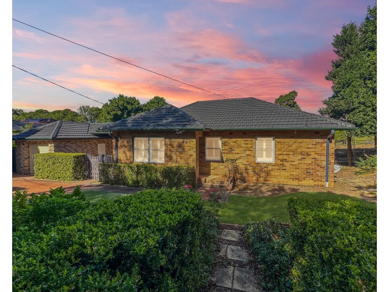 2 Elizabeth Crescent, Northmead NSW 2152