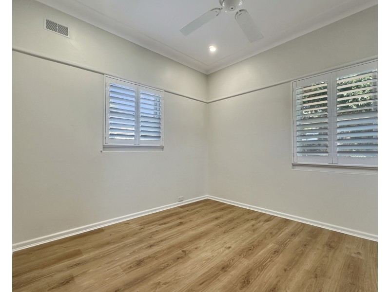 2 Elizabeth Crescent, Northmead NSW 2152