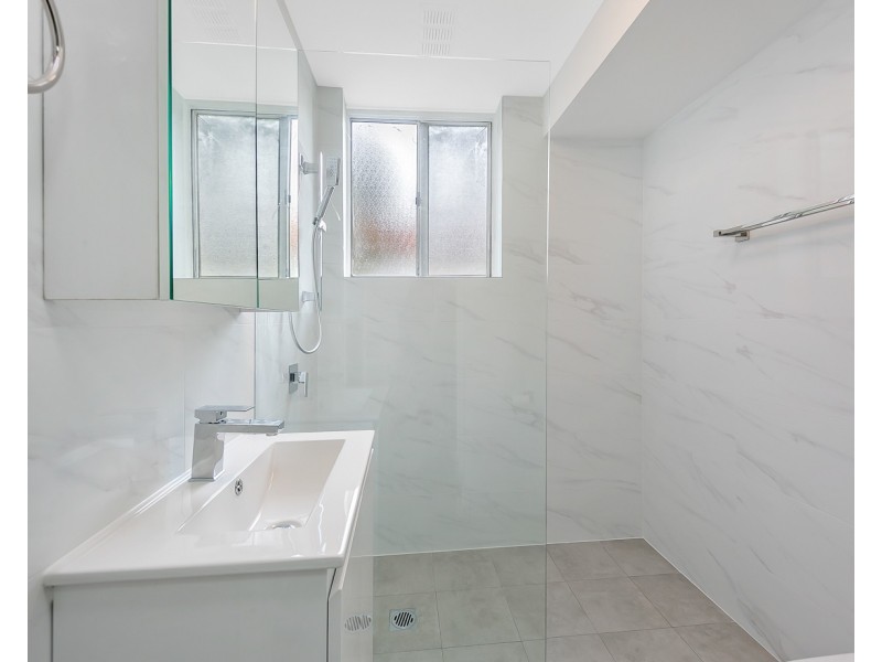 1/38 Meadow Crescent, Meadowbank NSW 2114