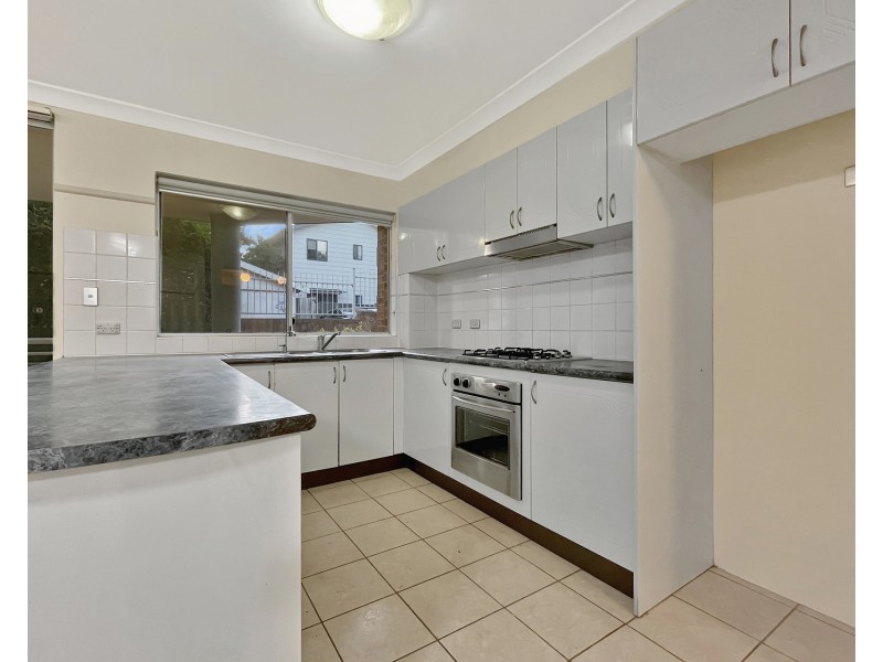 2/5-7 Tottenham Street, Granville NSW 2142