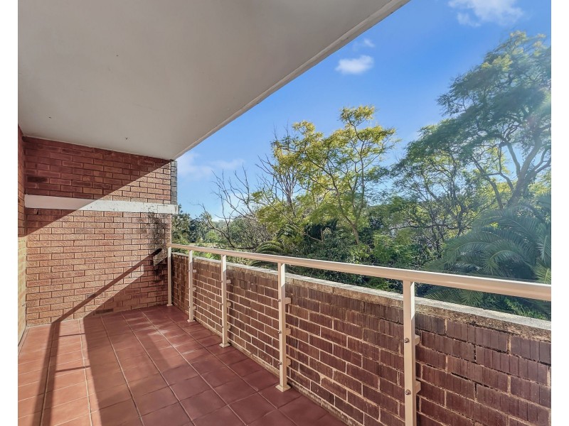 2/30-32 Meadow Crescent, Meadowbank NSW 2114