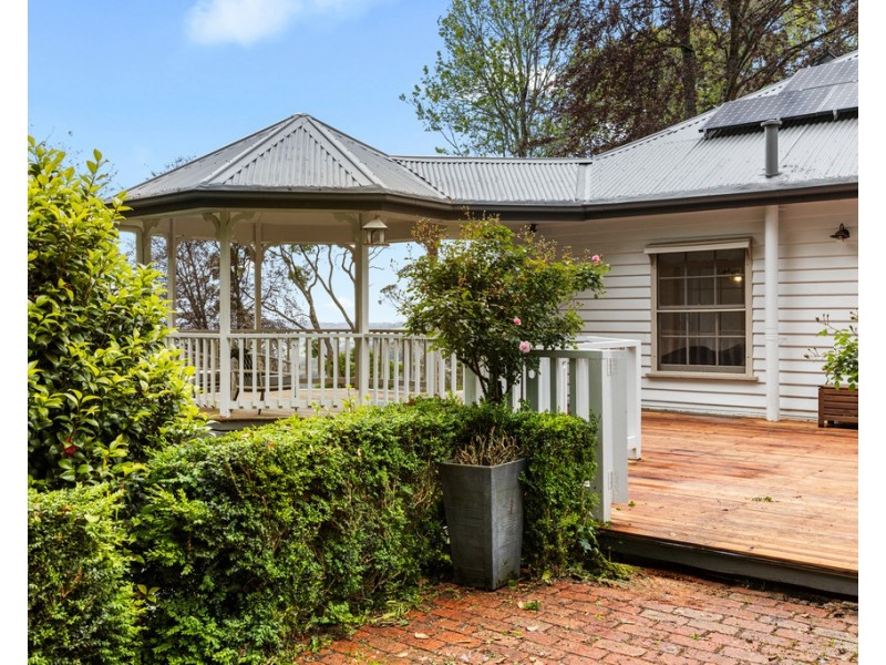 34 Mernda Road, Olinda VIC 3788