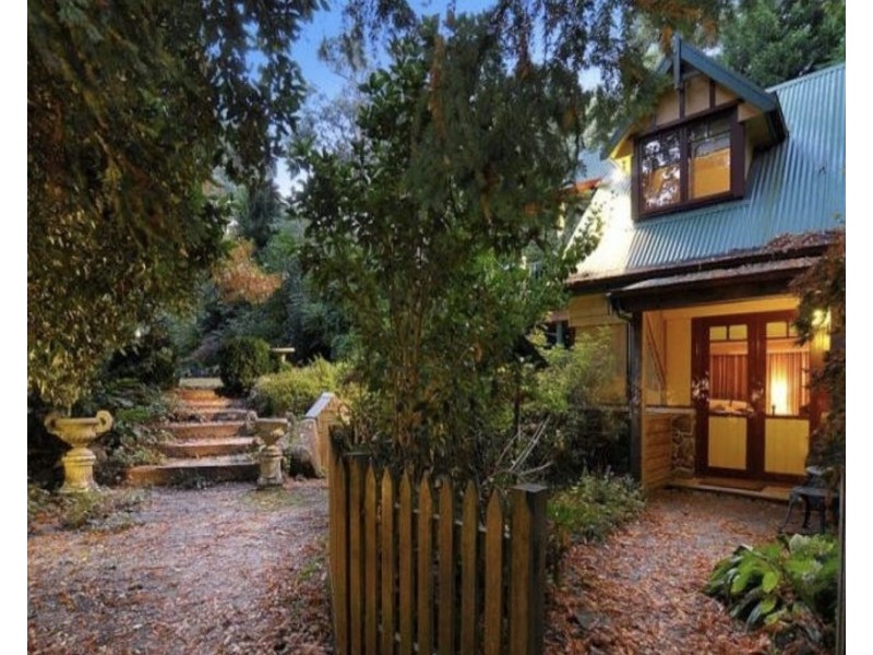 10 Observatory Road, Mount Dandenong VIC 3767