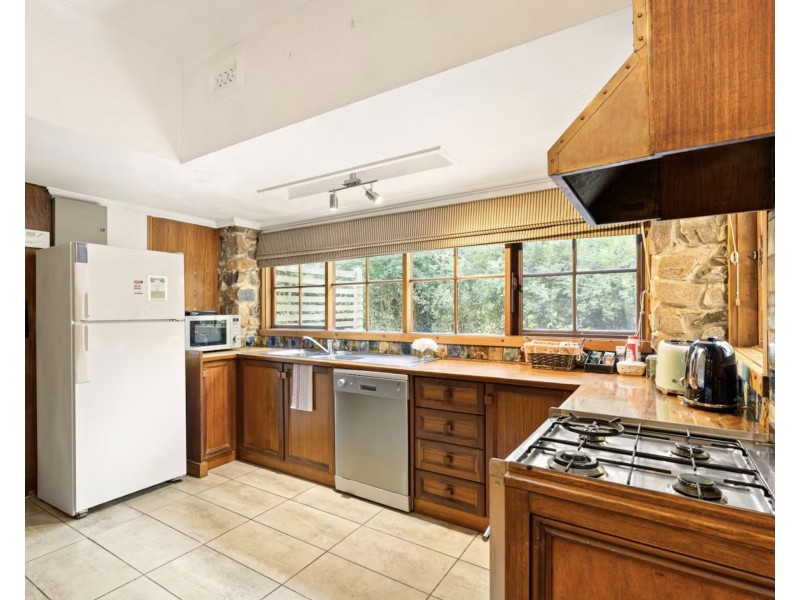 10 Observatory Road, Mount Dandenong VIC 3767