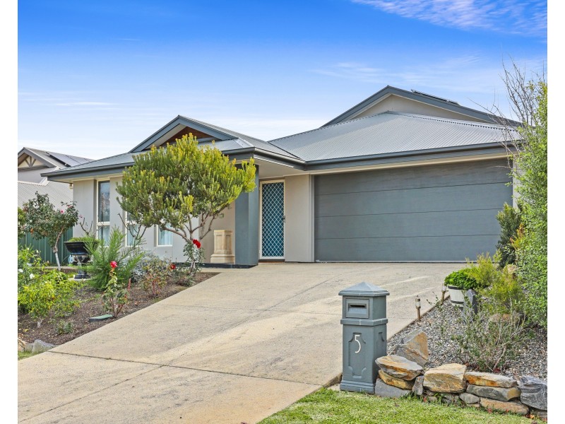 5 Scarlett Ct, Encounter Bay SA 5211