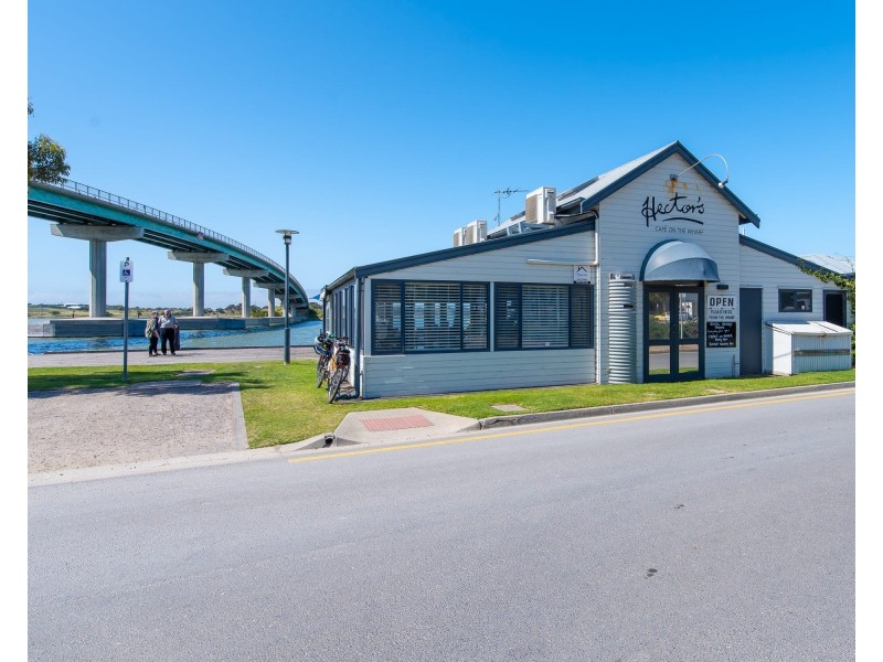9 Lawrence Street, Goolwa North SA 5214