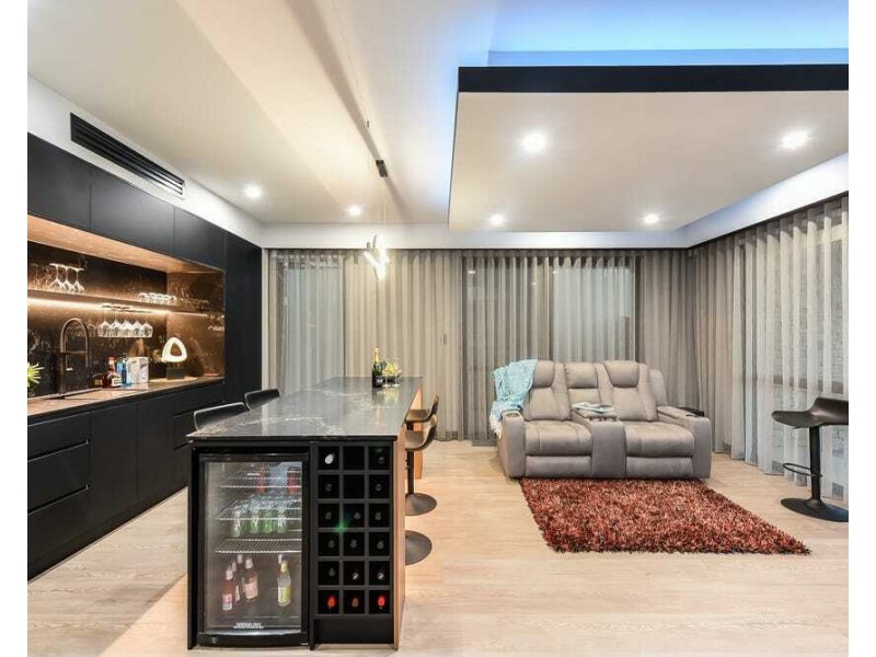 16 White Cl, Encounter Bay SA 5211