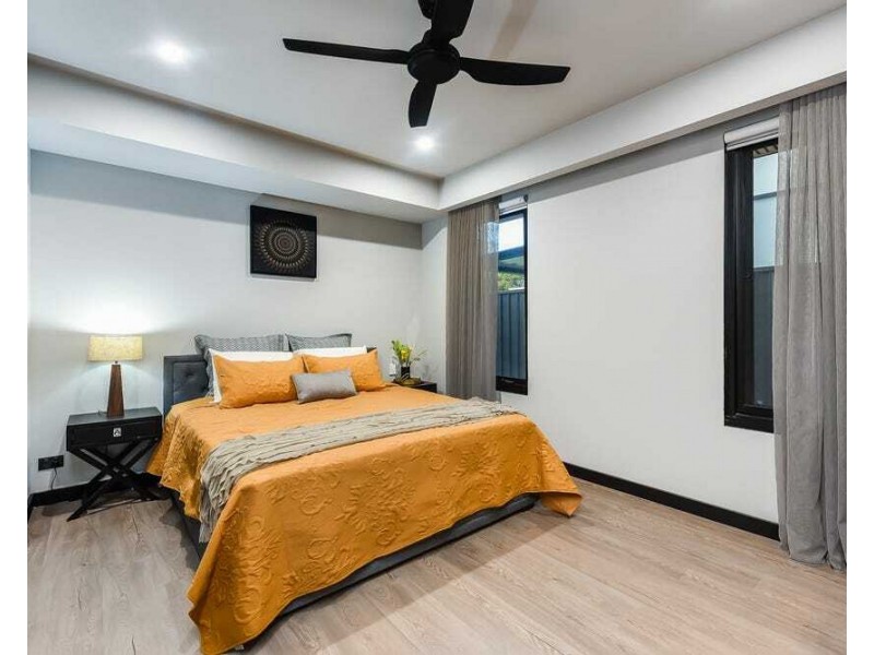 16 White Cl, Encounter Bay SA 5211