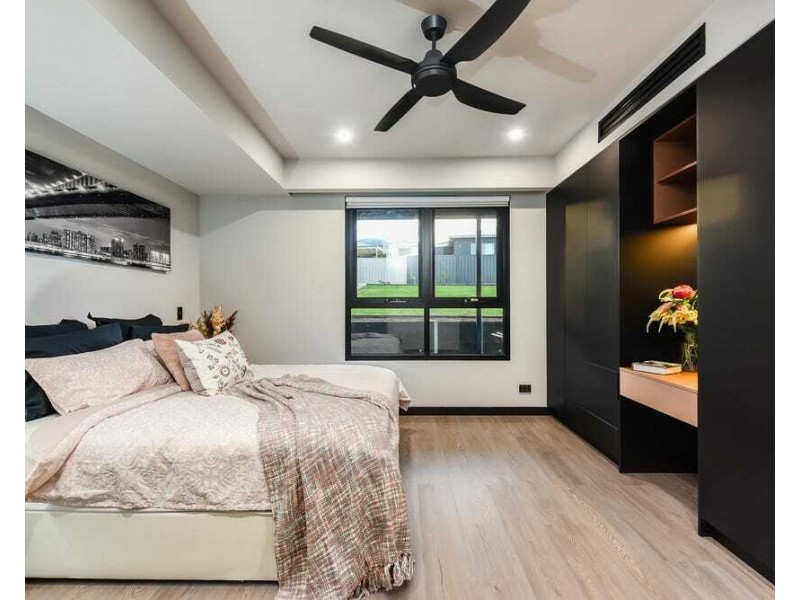 16 White Cl, Encounter Bay SA 5211