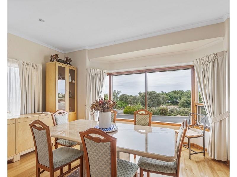 1/36-37 Esplanade, Victor Harbor SA 5211