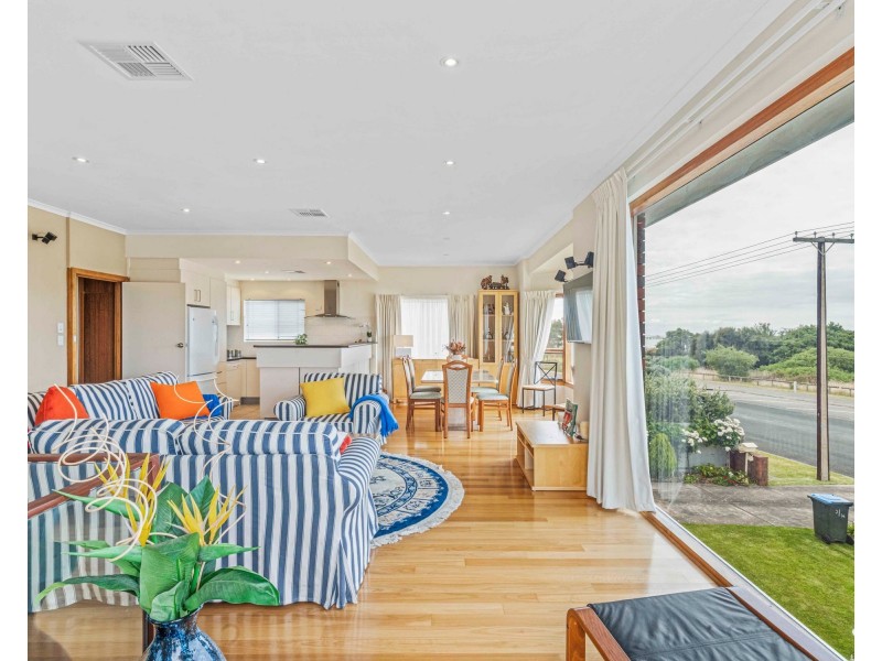 1/36-37 Esplanade, Victor Harbor SA 5211