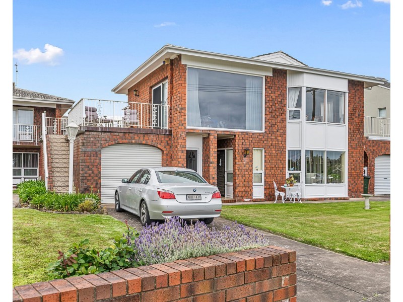 1/36-37 Esplanade, Victor Harbor SA 5211