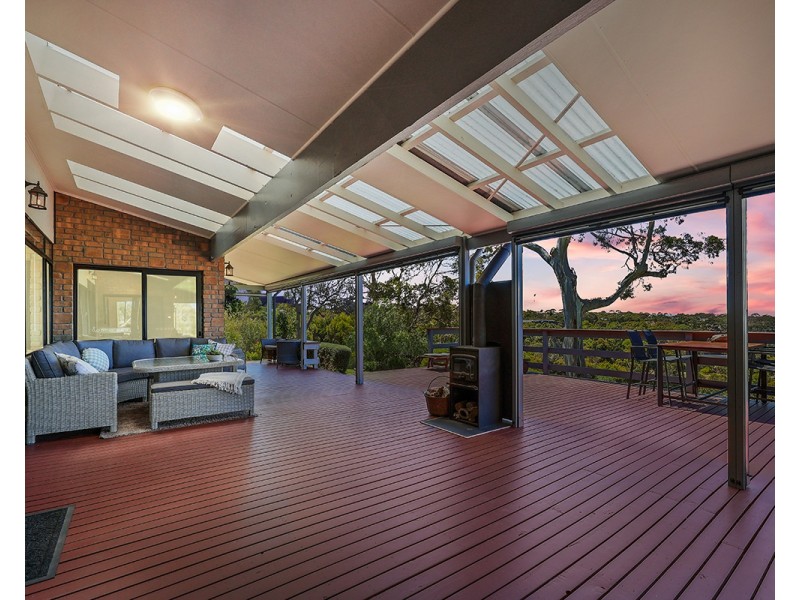 4 Finniss Rd, Victor Harbor SA 5211