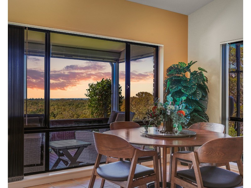 4 Finniss Rd, Victor Harbor SA 5211