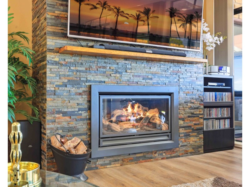 4 Finniss Rd, Victor Harbor SA 5211