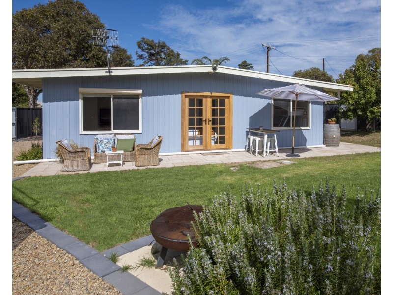 7 Montpelier Tce, Port Elliot SA 5212