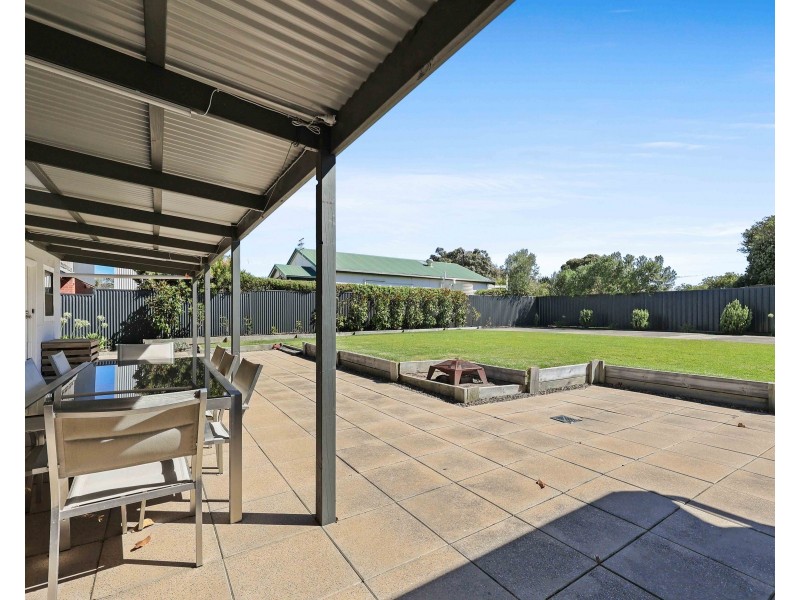 12 Cudmore Road, Mccracken SA 5211