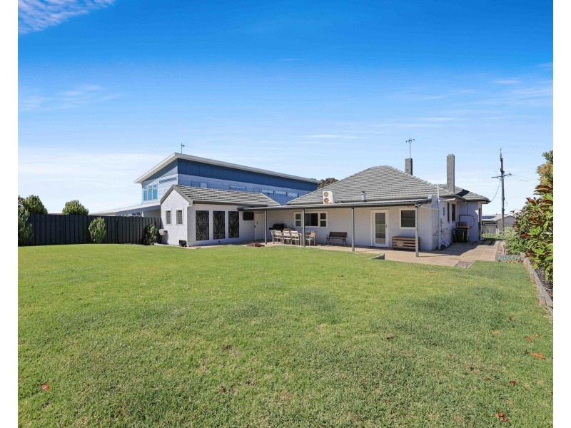 12 Cudmore Road, Mccracken SA 5211