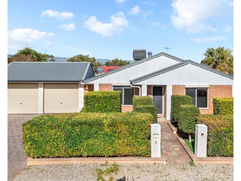 5 Pointon Street, Aldinga Beach SA 5173