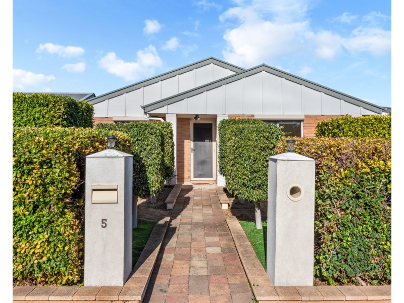 5 Pointon Street, Aldinga Beach SA 5173