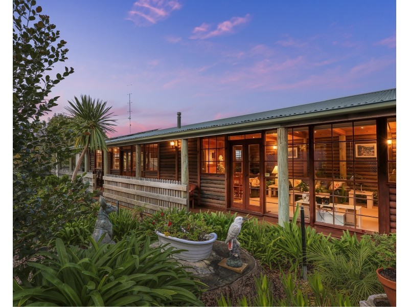 16 Gum Avenue, Victor Harbor SA 5211