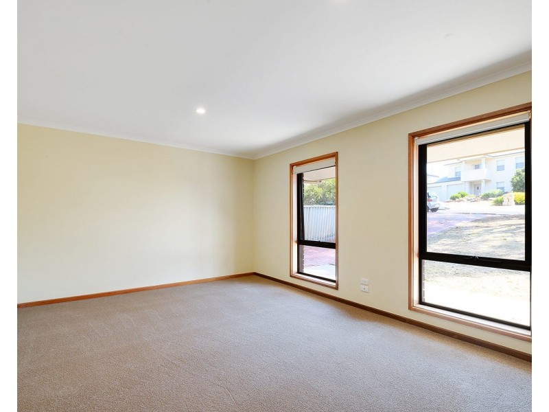 35 Grantley Avenue, Victor Harbor SA 5211