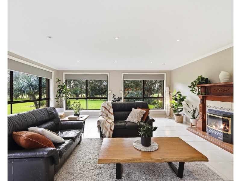 9 Fuller East Road, Victor Harbor SA 5211