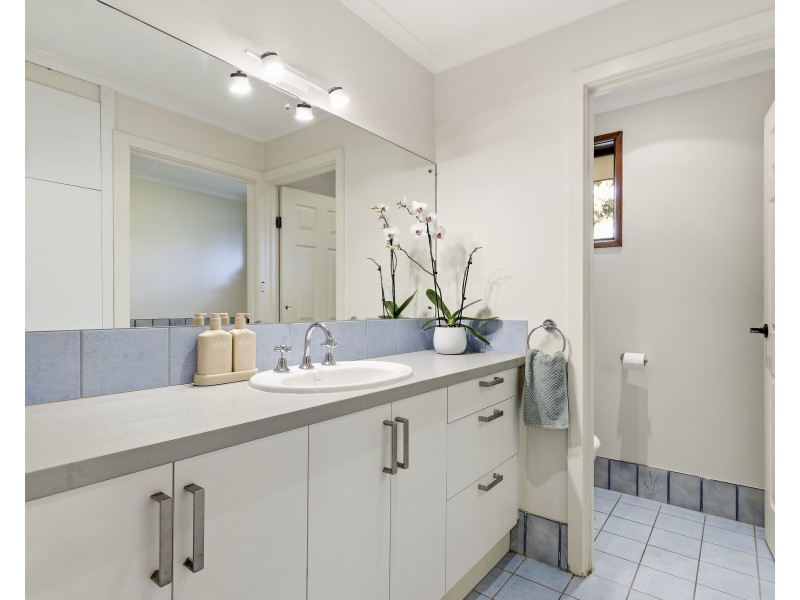 9 Fuller East Road, Victor Harbor SA 5211