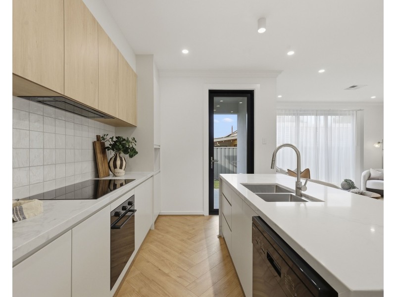 1 Baudin Road, Victor Harbor SA 5211