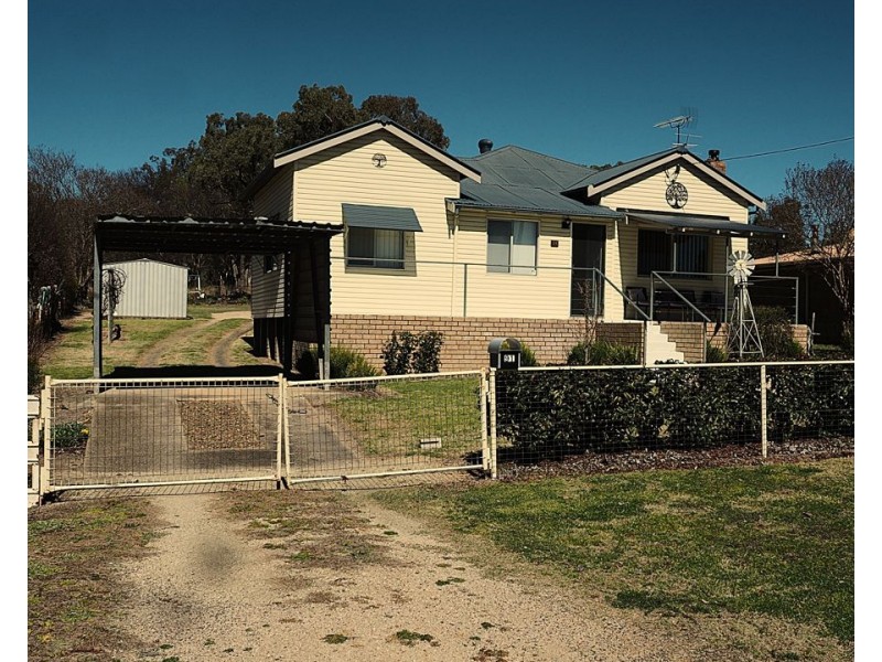 91 Queen Street, Warialda NSW 2402