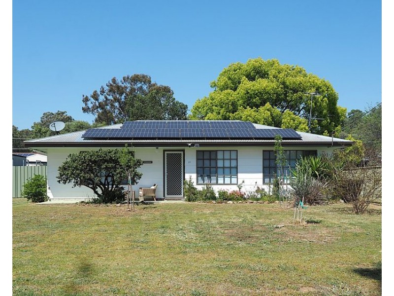 27 Stewart Avenue, Warialda NSW 2402