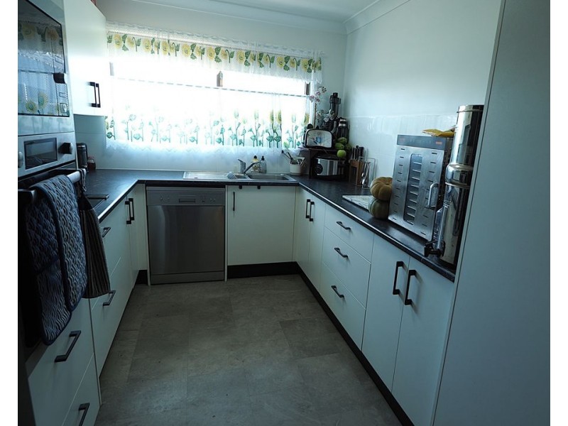 27 Stewart Avenue, Warialda NSW 2402