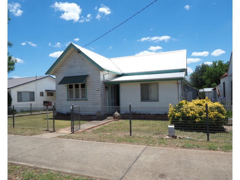 15 Finch Street, Bingara NSW 2404