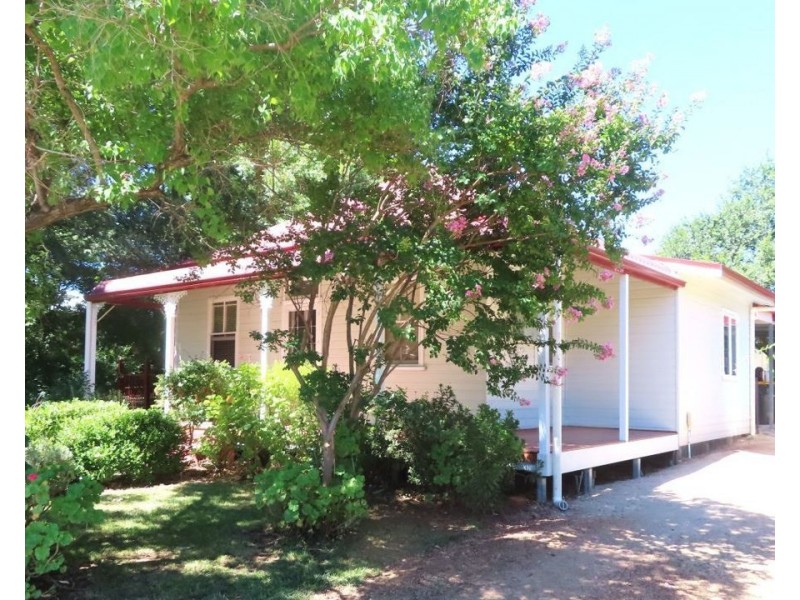 12 Dinoga Street, Bingara NSW 2404
