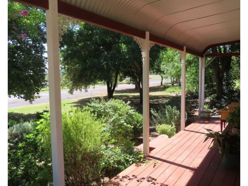 12 Dinoga Street, Bingara NSW 2404