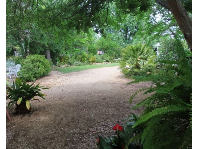 12 Dinoga Street, Bingara NSW 2404